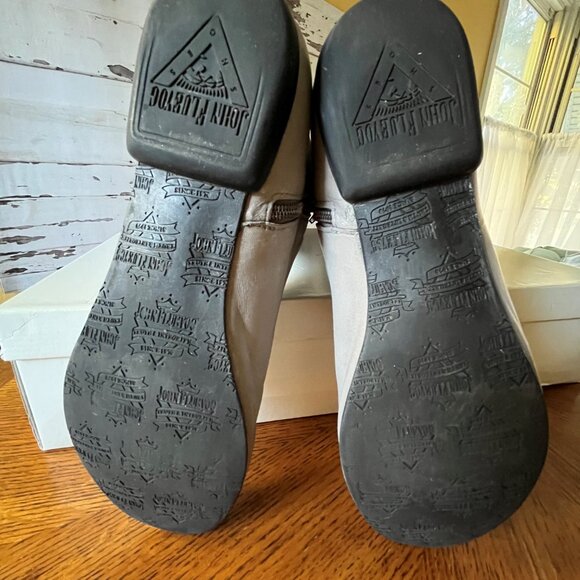 Fluevog Anjali Gray Boots Size 10 (Fits 9.5 best) - Picture 9 of 10